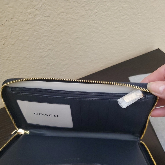 Coach Dempsey Large Phone Wallet With Garden Plaid Print And Coach Patch - Picture 9 of 9